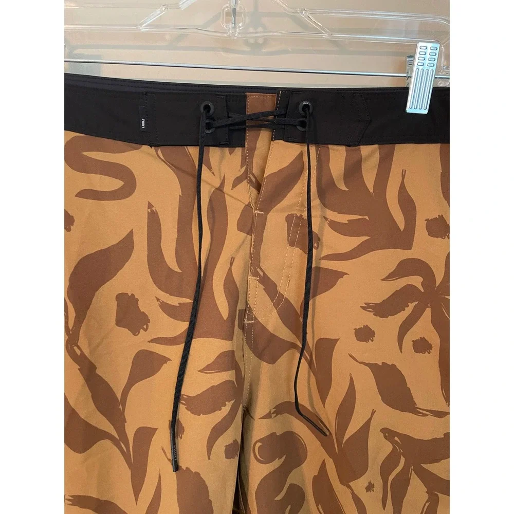 Vuori Infinity Boardshorts 8